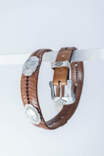 Cintura in cuoio & dettagli argentati