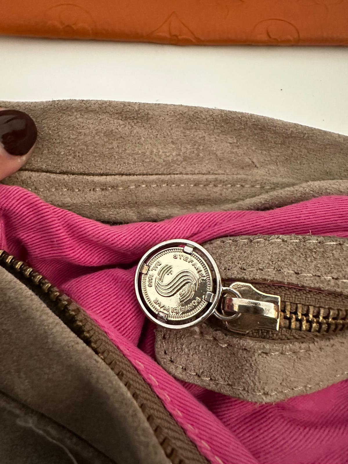 Hobo bag in camoscio taupe Stefanel - immagine 2