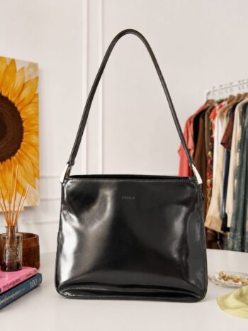 Borsa Furla nera lucida