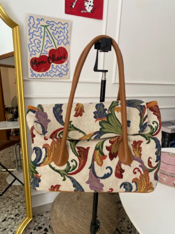 Maxi borsa in tessuto floreale